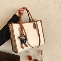 Retro Handbags Women's Winter New Commuter Tote Bag Large-capacity Messenger Bag main image 2