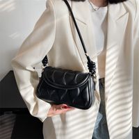 Retro Small Bag New Trendy Fashion Single Shoulder Messenger Bag Temperament Armpit Bag Wholesale sku image 2