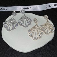 Luxury Full Diamond Fan-shaped Tassel Goddess Fashion Earrings sku image 1