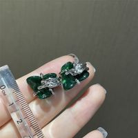 Irregular Green Crystal Beaded Clavicle Necklace Emerald Stud Earrings main image 11