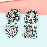 New Geometric Animal Pattern Tiger Cartoon Lion Wolf Alloy Brooch main image 2