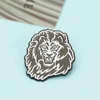 Nouveau Motif Animal Géométrique Tigre Dessin Animé Lion Loup Alliage Broche main image 3