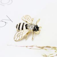 Insect Pin Animal Insect Color Bee Brooch Corsage Simple Pin main image 3