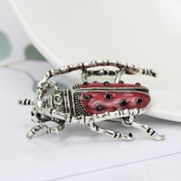 Classic Insect Brooch Realistic Animal Corsage Fashion Jewelry Brooch main image 4