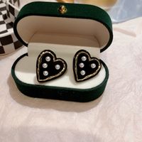 Boucles D&#39;oreilles Coeur De Perles De Mode Boucles D&#39;oreilles Automne Et Hiver Pour Femmes Françaises Rétro main image 5