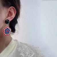 New Fashion Geometric Color Flower Pendent Alloy Earrings Wholesale main image 4