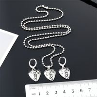 Retro Punk Alloy Pendant Broken Heart Earring Necklace Set main image 5