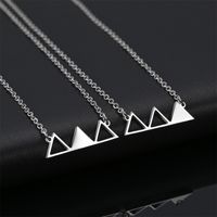 Joyas De Collar De Acero Inoxidable Con Diseño De Nicho De Triángulo Hueco Simple main image 4