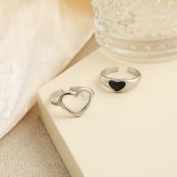 Punk Style Retro Couple Hollow Black Dripping Oil Heart Ring 2-piece Set main image 3