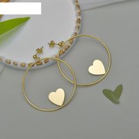 Mode Elegante Herzförmige Ohrringe Einfache Herz Titan Stahl Ohrringe sku image 1