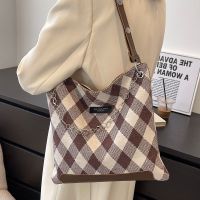 Simple And Casual Large-capacity Shoulder Tote Bag Women's Checkerboard Tote Bag main image 1