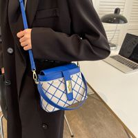 Trendy Texture Women's Fashion Portable Bucket One-shoulder Messenger Plaid Bag main image 4