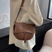 Fashion One Shoulder Messenger Solid Color Saddle Bag Wholesale sku image 2