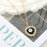 Retro Rhinestone Drip Oil Round Heart-shaped Eye Necklace Wholesale sku image 6