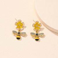 New Year's Ear Jewelry Bee Flower Earrings Diamond Drop Oil Earrings Female main image 4