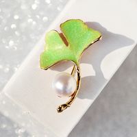 Italian Enamel Painted Ginkgo Leaf Brooch Fashion Freshwater Pearl Accessories sku image 1