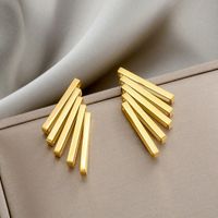 Fashion Waves Plating 304 Stainless Steel No Inlaid 18K Gold Plated Earrings Ear Studs sku image 1