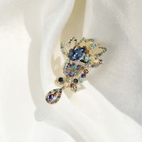 Fashion Color-blocking Crystal Rhinestone Rose-shaped Alloy Brooch Corsage main image 4