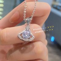 Cadena De Clavícula De Moda Coreana Femenina Con Incrustaciones De Diamantes Colgante De Lujo Ligero main image 1