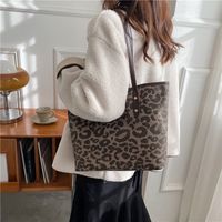 Leopard Print Large-capacity Handbag New Shoulder Messenger Bag main image 3