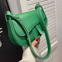 New Fashion Messenger Bag Texturesingle Shoulder Underarm Saddle Bag main image 1