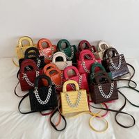 New Fashion Trendy One-shoulder Diagonal Hand-held Chain Candy-colored Stone Pattern Small Square Bag main image 4