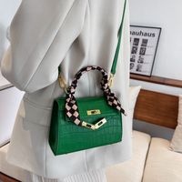 Fashion Geometric Small Bag New Fashion Casual Silk Scarf Handbag Shoulder Messenger Small Square Bag main image 5