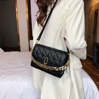 New Trend One-shoulder Messenger Bag Chain Texture Rhombus Small Square Bag sku image 4