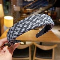 Checkerboard Hair Band Temperament Black And White Headband Korean Style Personality Hit Color Plaid Hairpin main image 3