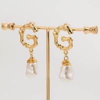 European And American Simple Baroque Pearl Letter Earrings Wholesale main image 3