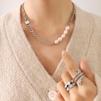 European And American New Hip-hop Style Thick Chain Lock Freshwater Pearl Necklace sku image 1