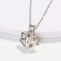 Halloween Creative Luminous Lotus Pendant Necklace main image 3