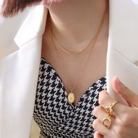Autumn And Winter Oval Lace Porcelain Star Pendant Titanium Steel Plated 18k Gold Necklace main image 4