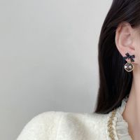 Lady Niche Bow Retro Luxury Elegant Ear Stud Earrings sku image 1