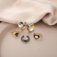 Retro Women's Ring Set Black Oil Dripping Heart Tai Chi Ring 5 Piece Set main image 4