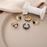 Retro Women's Ring Set Black Oil Dripping Heart Tai Chi Ring 5 Piece Set main image 5