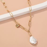 Fashion Clavicle Chain Simple Pecial-shaped Flat Pearl Pendant Lattice Chain Single-layer Necklace main image 1