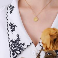 Fashionable Geometric Awning Star Inlaid Pearl Titanium Steel Plated 18k Real Gold Necklace main image 3