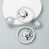 Fashion Shiny Alloy Rhinestone Cat Head Ring Pearl Trend Earrings main image 5