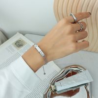 Light Luxury Trend Fashion Pattern Bracelet Titanium Steel Plated 18k Gold Niche Hand Jewelry sku image 4