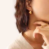 Nouvelles Boucles D&#39;oreilles En Forme De C À Perles Rondes En Acier Titane Géométriques Simples main image 1