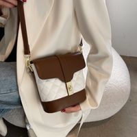 Lingge Bag Women's 2021 New Bucket Bag Korean Large-capacity Shoulder Messenger Bag main image 1