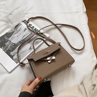 Simple Casual Small Trendy Fashion Retro Handbag Shoulder Messenger Bag sku image 4