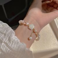 Elegant Flower Pearl Beaded Bracelets main image 5