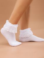 Women's Simple Style Solid Color Cotton Lace Ankle Socks main image 3