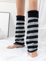 Frau Mode Streifen Leinenartiges Tuch Ankle Socken main image 4