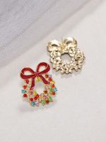 Fashion Wreath Alloy Enamel Plating Inlay Rhinestones Women's Ear Studs 1 Pair main image 3