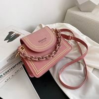 Women's Medium Pu Leather Solid Color Fashion Chain Square Magnetic Buckle Crossbody Bag sku image 3