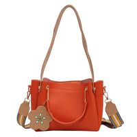 Women's Medium Summer Pu Leather Solid Color Flower Fashion Bucket Zipper Tote Bag main image 5
