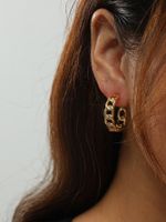 Aretes En Forma De C Con Diseño De Semicírculo De Letras Huecas De París sku image 30